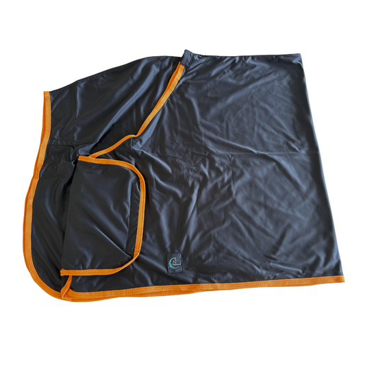 Publicity shine fleece rug - black/orange
