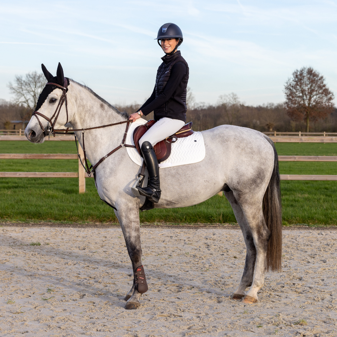 Tapis de selle Arrow - blanc