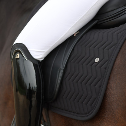 Schabracke Arrow Dressur - schwarz/schwarz-schwarz