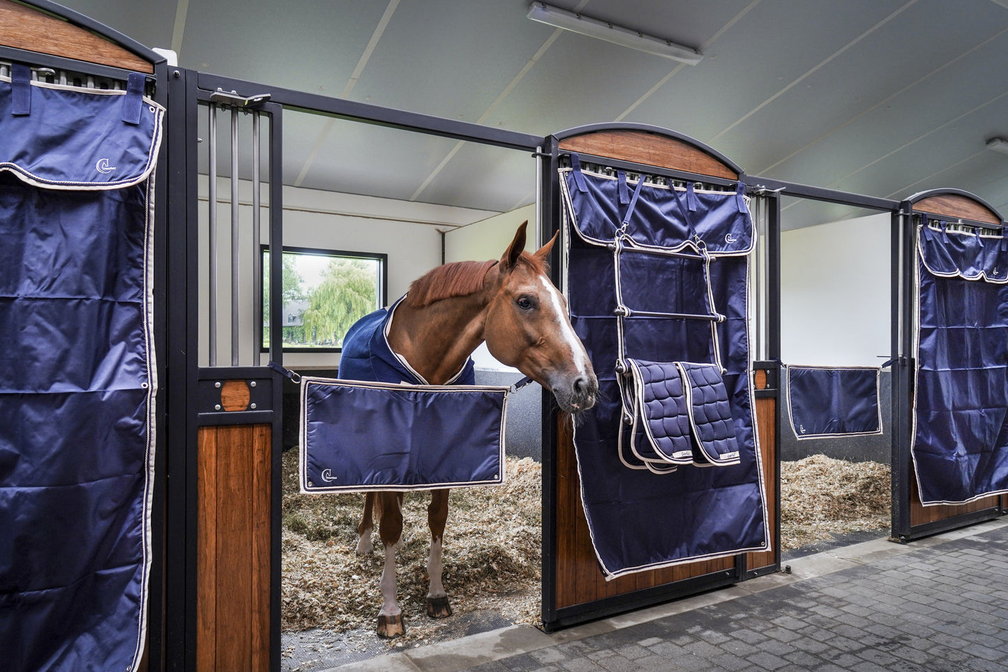 Stable curtain navy/beige - navy/beige