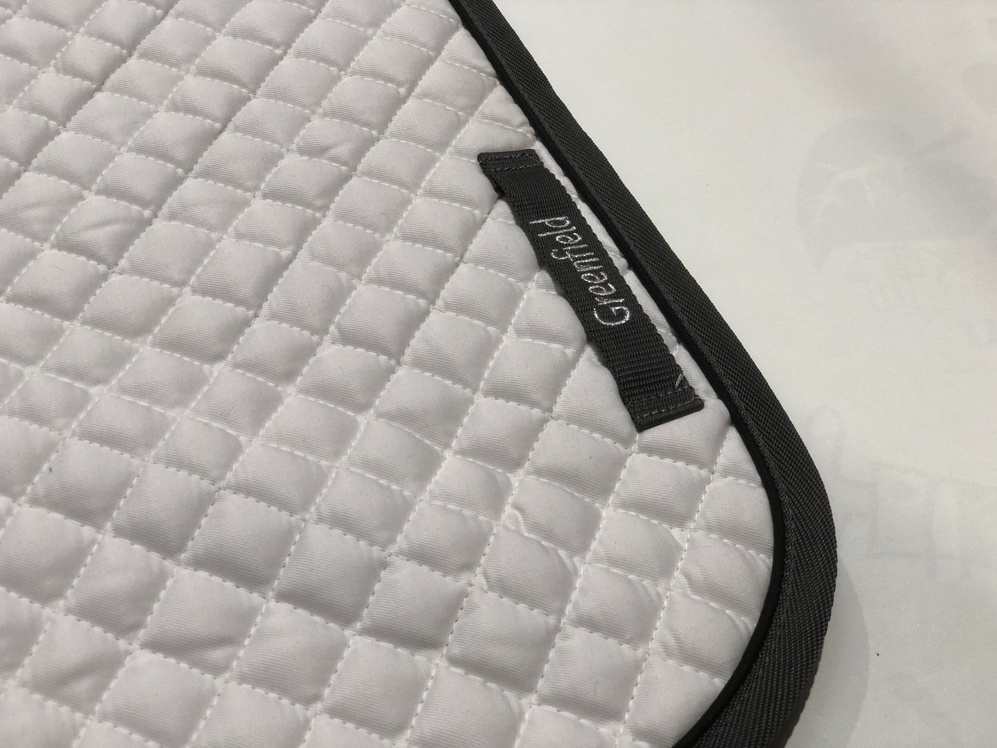 Tapis de selle cookie - blanc/gris-noir